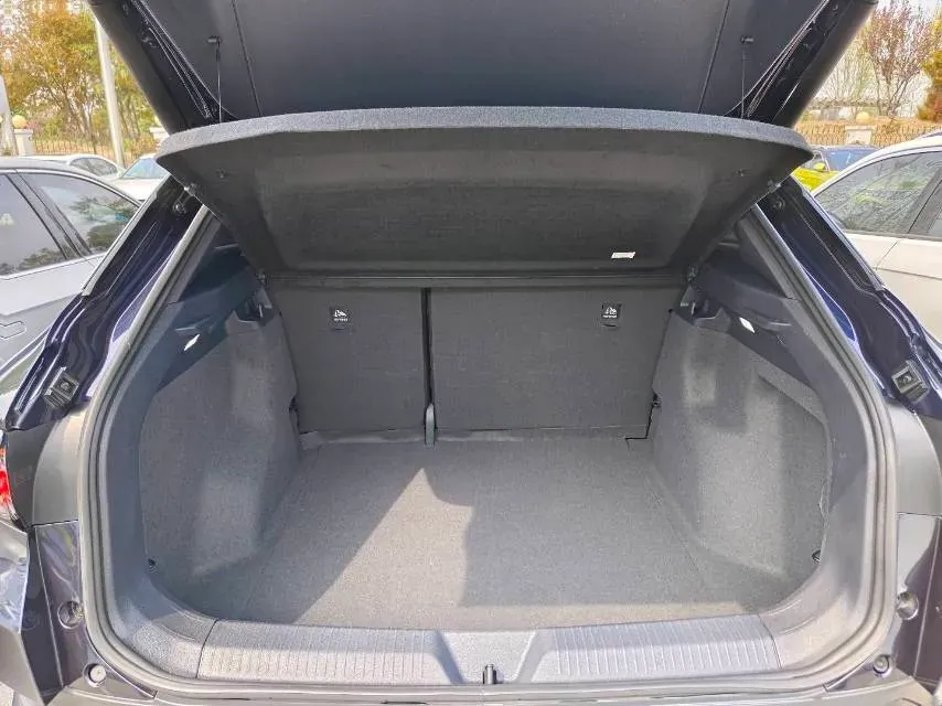 2022 Neta S Range Extended 231HP REEV 43.51KWH,autocango,china used car exporter,china ev exporter,chinese used car exporter,chinese used ev exporter