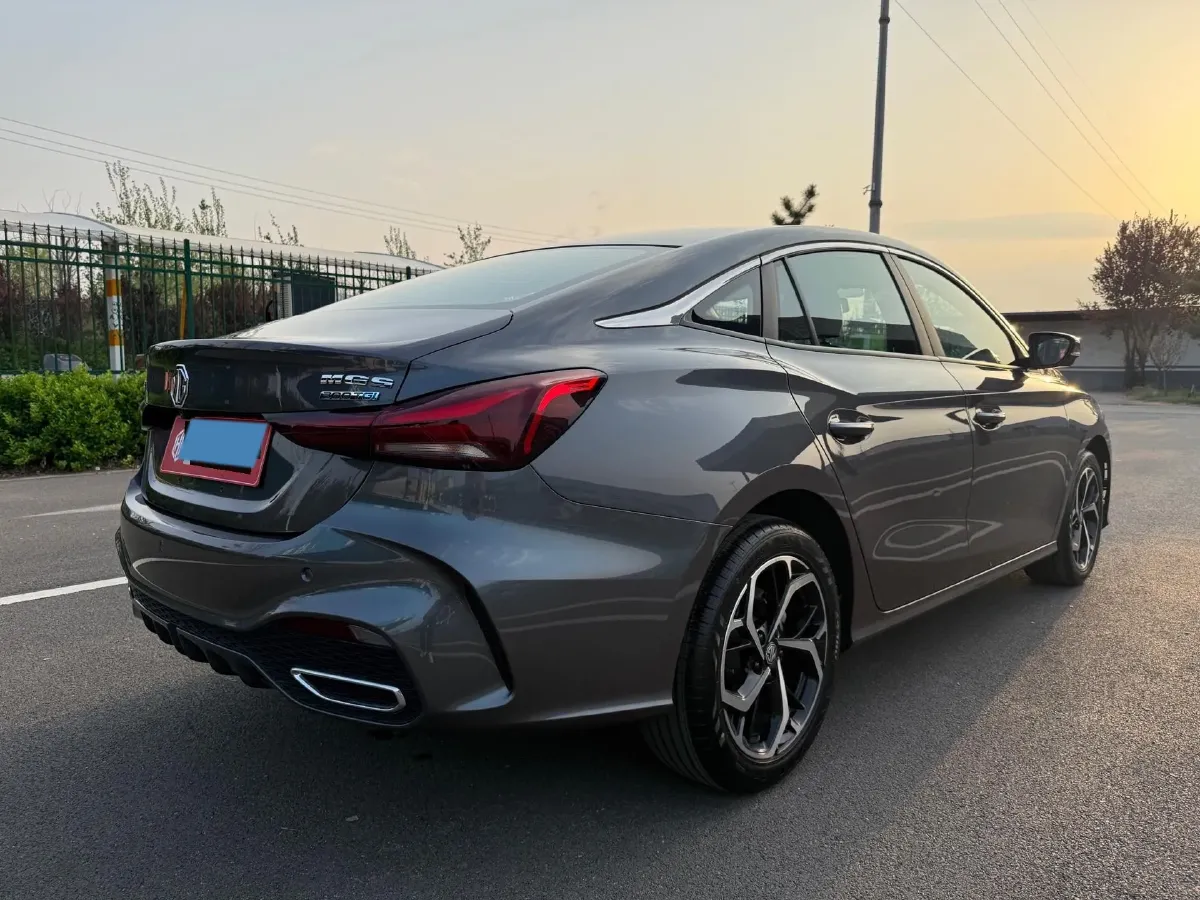 2025 MG 5 1.5T 181HP L4 7DCT,autocango,china used car exporter,china ev exporter,chinese used car exporter,chinese used ev exporter