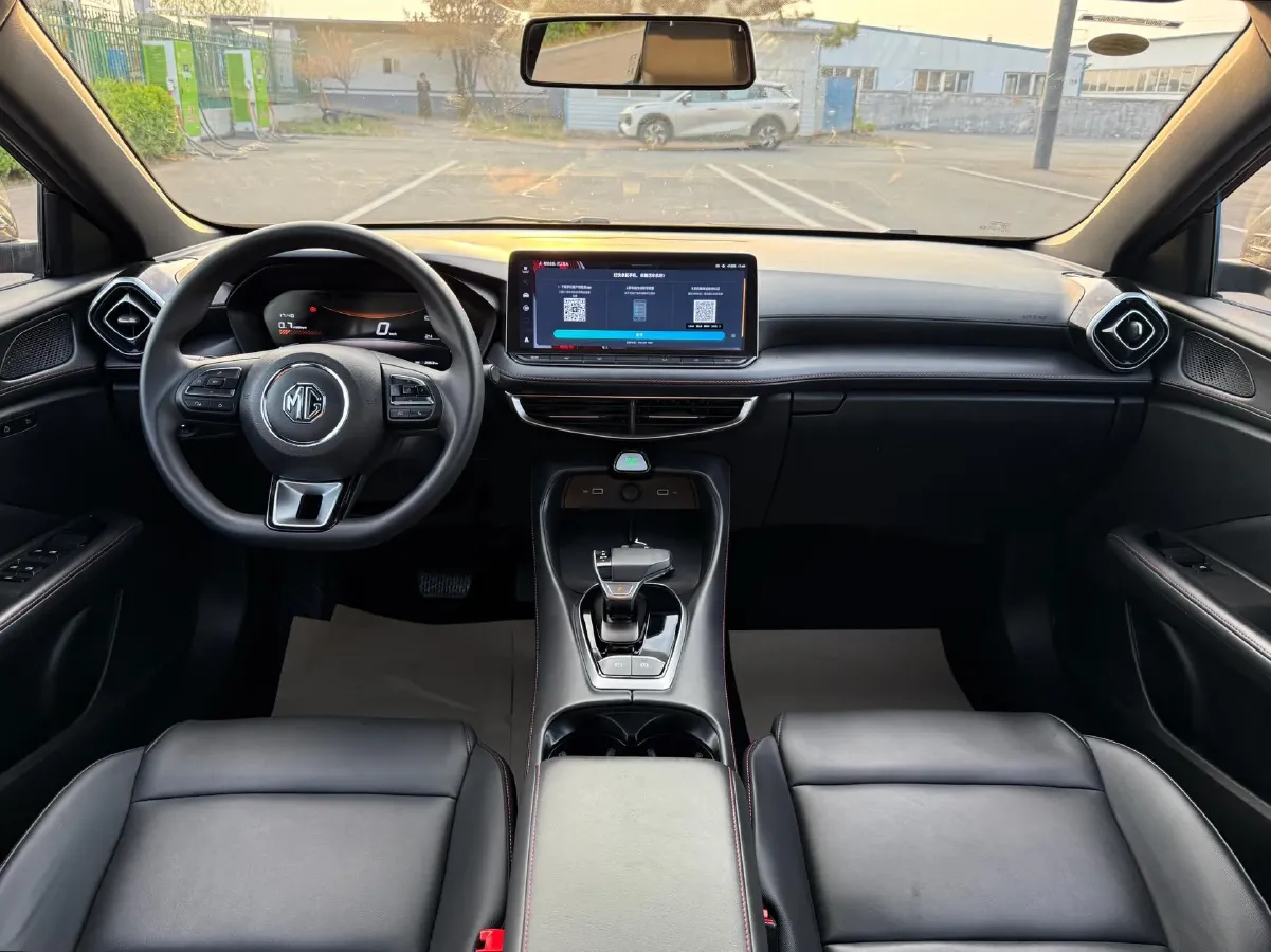 2025 MG 5 1.5T 181HP L4 7DCT,autocango,china used car exporter,china ev exporter,chinese used car exporter,chinese used ev exporter