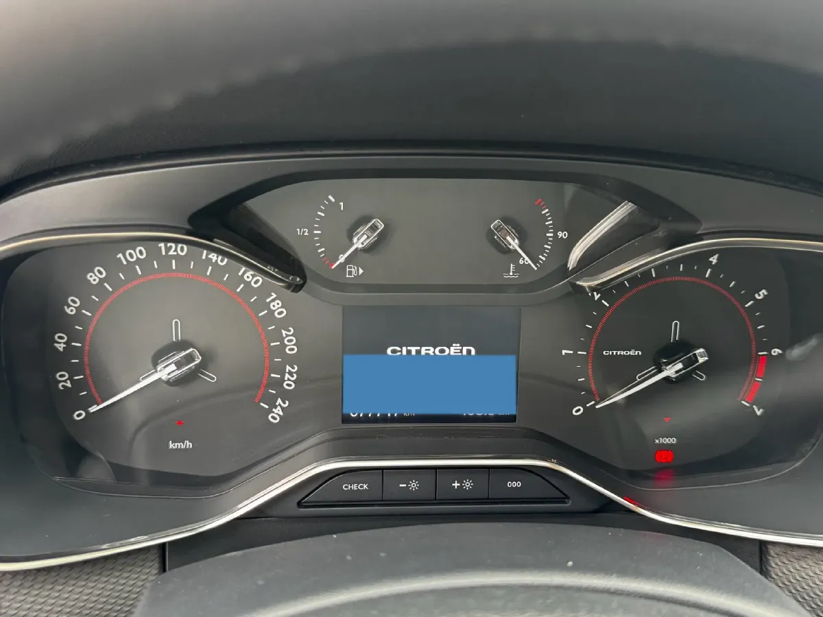 2021 Citroen C6 1.8T 211HP L4 8AT,autocango,china used car exporter,china ev exporter,chinese used car exporter,chinese used ev exporter