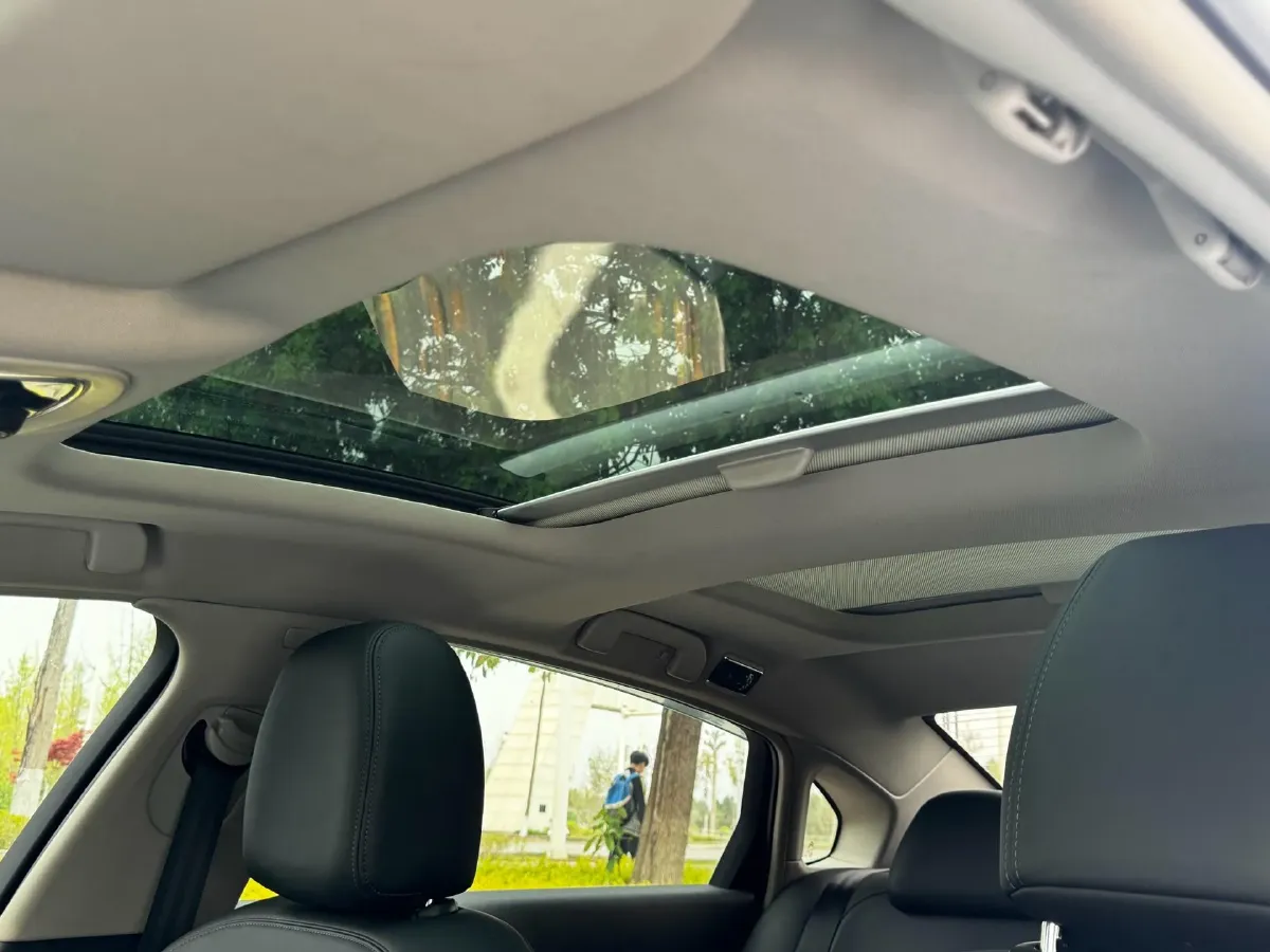 2021 Citroen C6 1.8T 211HP L4 8AT,autocango,china used car exporter,china ev exporter,chinese used car exporter,chinese used ev exporter