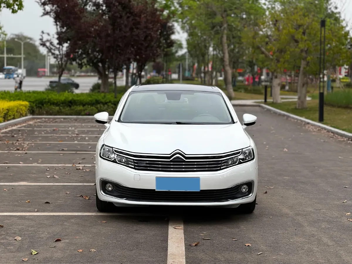 2021 Citroen C6 1.8T 211HP L4 8AT,autocango,china used car exporter,china ev exporter,chinese used car exporter,chinese used ev exporter