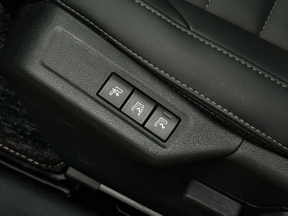 2021 Citroen C6 1.8T 211HP L4 8AT,autocango,china used car exporter,china ev exporter,chinese used car exporter,chinese used ev exporter