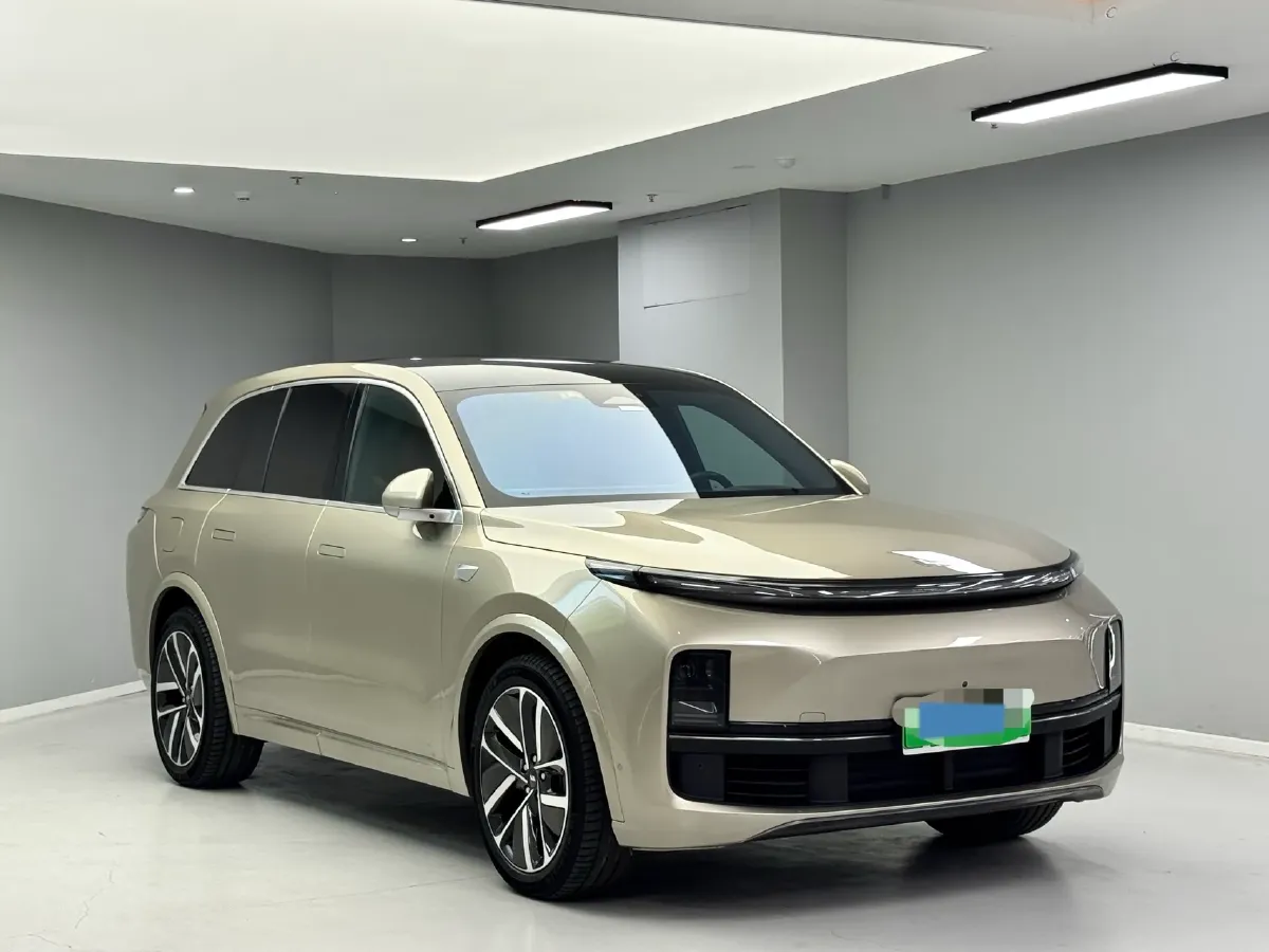 2023 Li L8 Range Extended 154HP REEV 40.9KWH,autocango,china used car exporter,china ev exporter,chinese used car exporter,chinese used ev exporter