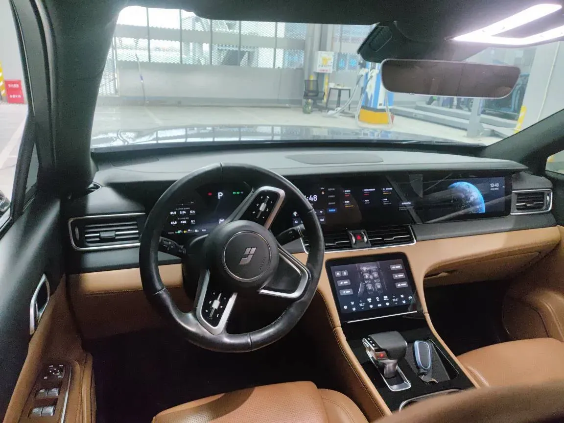 2021 Li ONE Range Extended 131HP REEV 40.5KWH,autocango,china used car exporter,china ev exporter,chinese used car exporter,chinese used ev exporter