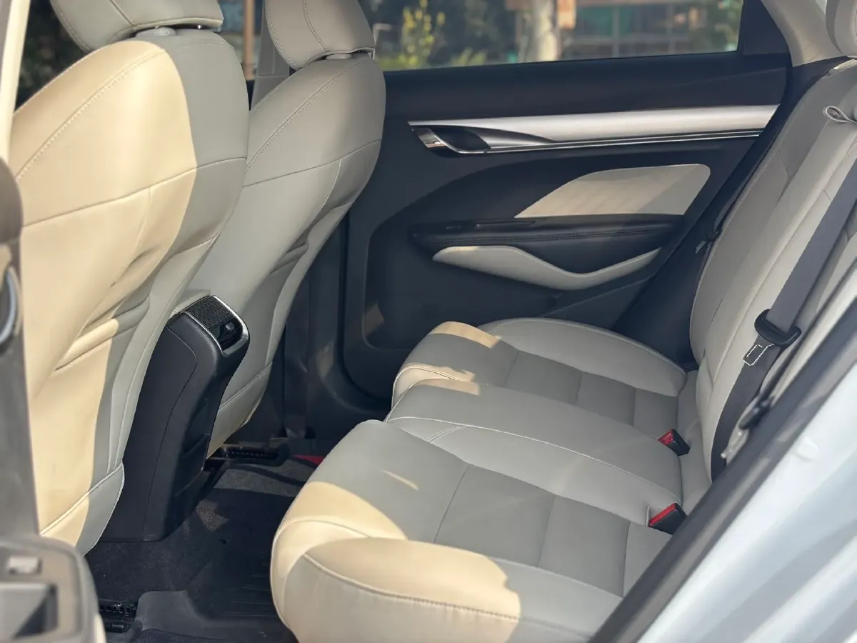 2018 Geely Binray 1.4T 133HP L4 6MT,autocango,china used car exporter,china ev exporter,chinese used car exporter,chinese used ev exporter