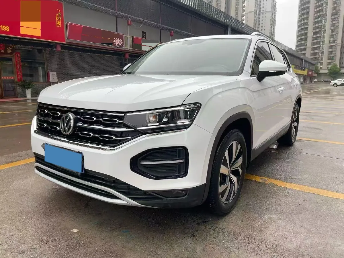 2019 Jeep Cherokee 2.0T 234HP L4 9AT,autocango,china used car exporter,china ev exporter,chinese used car exporter,chinese used ev exporter