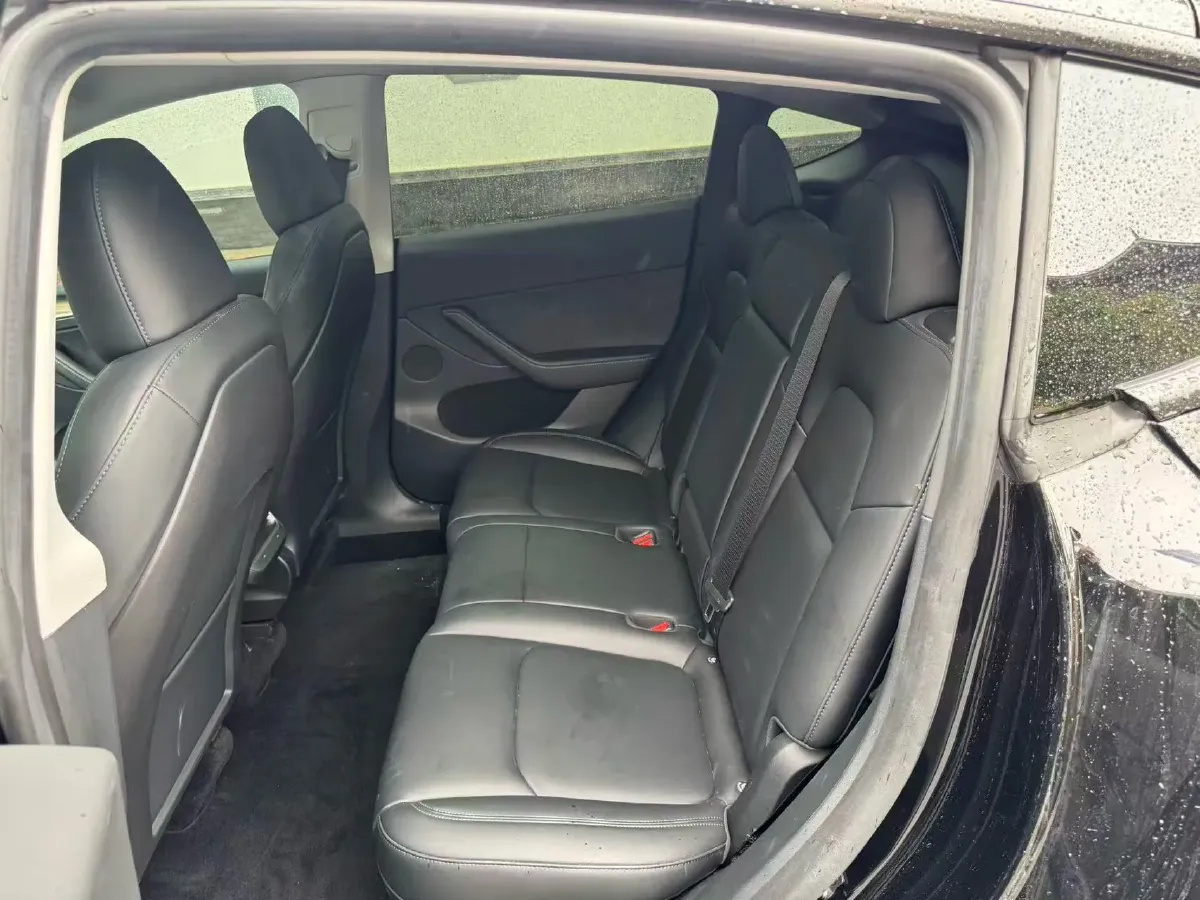 2022 Tesla Model Y BEV 60KWH,autocango,china used car exporter,china ev exporter,chinese used car exporter,chinese used ev exporter