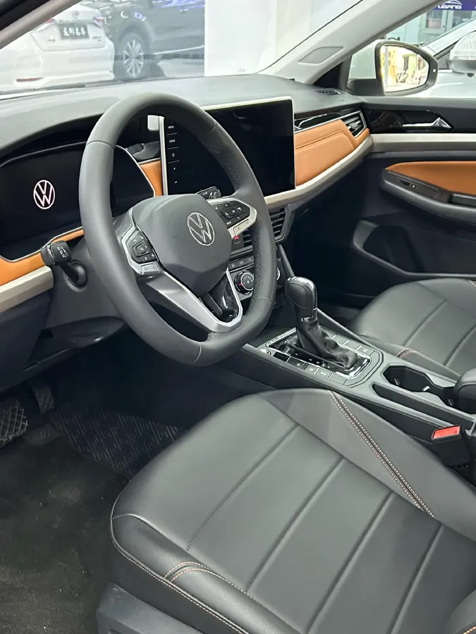 2024 Volkswagen Bora 1.2T 116HP L4 7DCT,autocango,china used car exporter,china ev exporter,chinese used car exporter,chinese used ev exporter