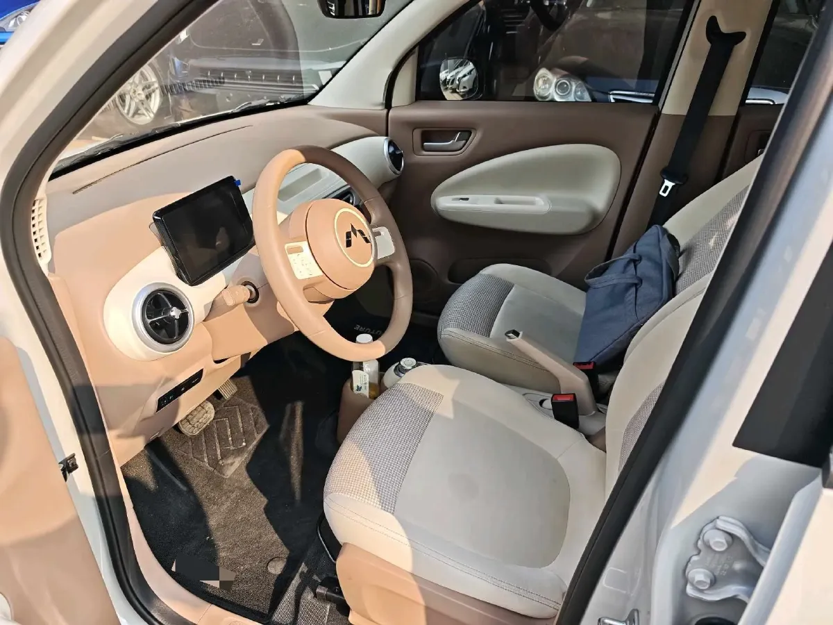 2025 WuLing HongGuang MINI EV BEV 16.2KWH,autocango,china used car exporter,china ev exporter,chinese used car exporter,chinese used ev exporter