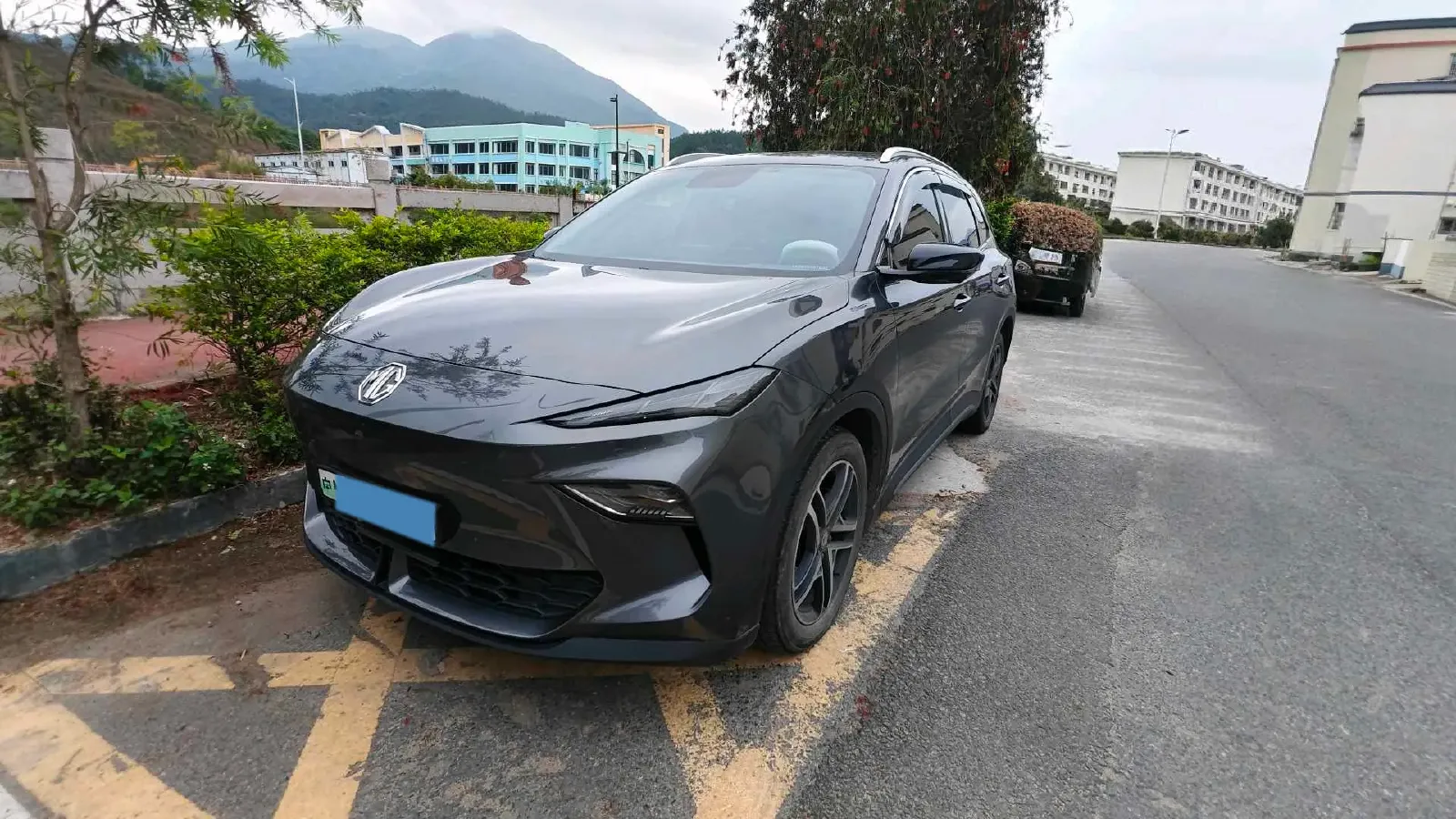 2025 MG MG ES5 BEV 62.2KWH,autocango,china used car exporter,china ev exporter,chinese used car exporter,chinese used ev exporter