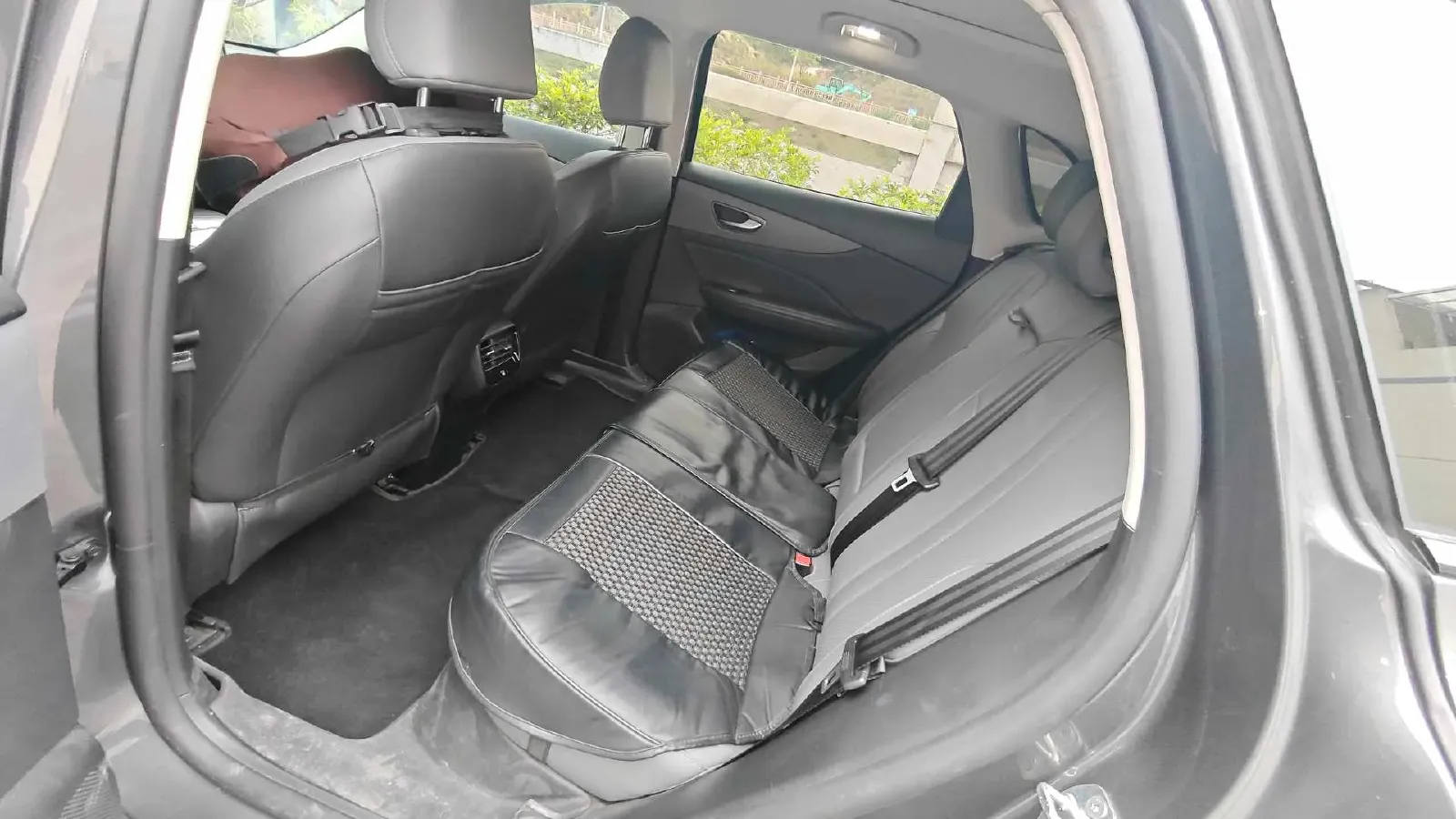 2025 MG MG ES5 BEV 62.2KWH,autocango,china used car exporter,china ev exporter,chinese used car exporter,chinese used ev exporter