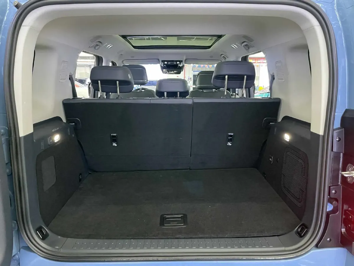 2025 FangChengBao Bao 5 1.5T 194HP L4 E-CVT PHEV 31.8KWH,autocango,china used car exporter,china ev exporter,chinese used car exporter,chinese used ev exporter