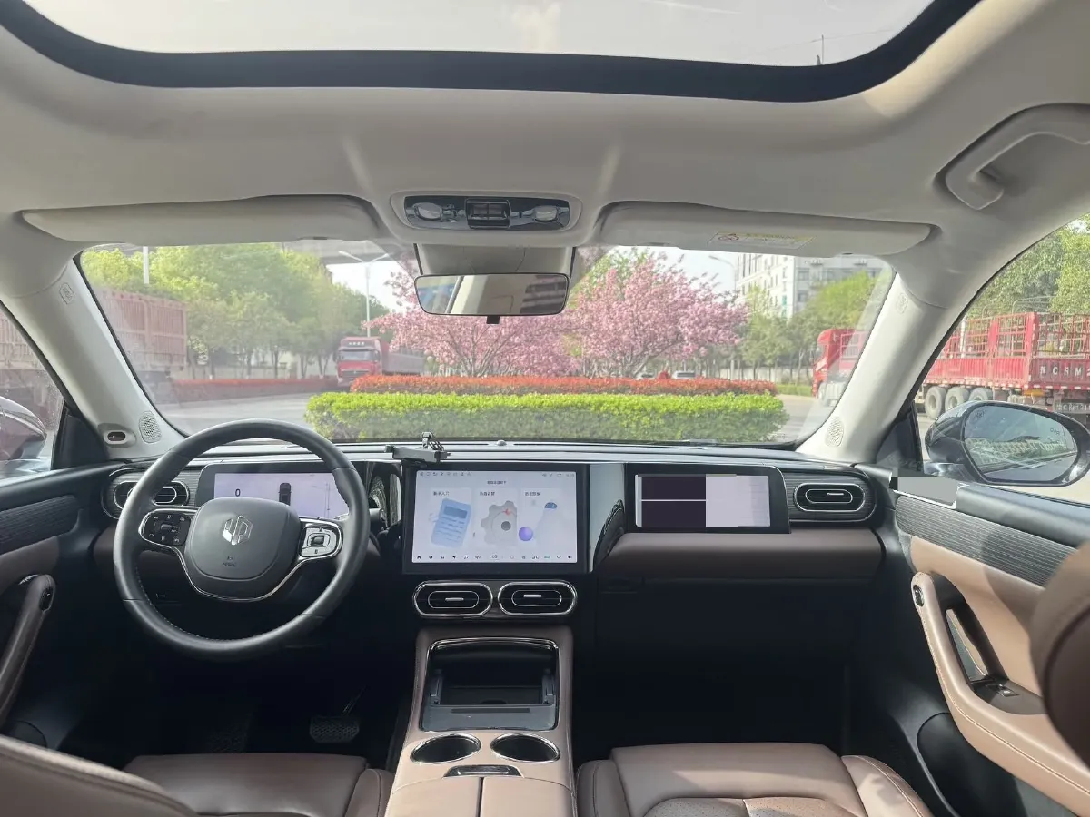 2023 Leapmotor C11 BEV 69.2KWH,autocango,china used car exporter,china ev exporter,chinese used car exporter,chinese used ev exporter