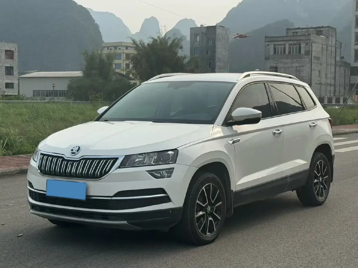 2020 Skoda Karoq 1.4T 150HP L4 7DCT,autocango,china used car exporter,china ev exporter,chinese used car exporter,chinese used ev exporter