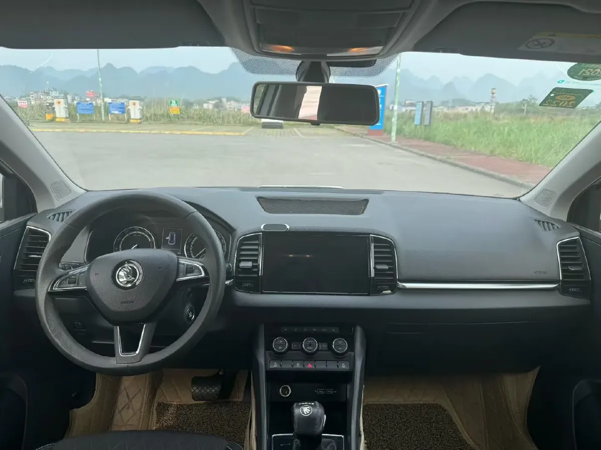 2020 Skoda Karoq 1.4T 150HP L4 7DCT,autocango,china used car exporter,china ev exporter,chinese used car exporter,chinese used ev exporter