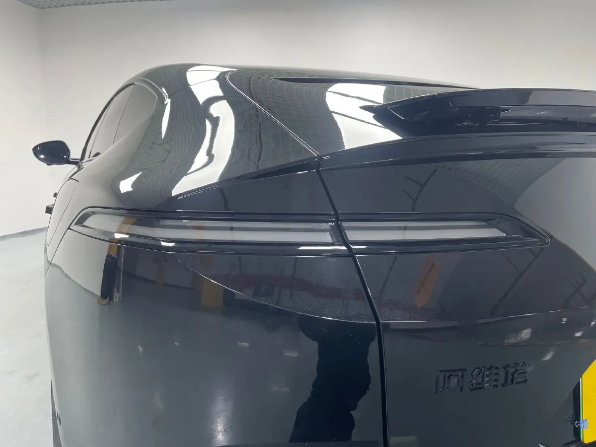 2025 Avatr 12 1.5T 156HP L4 REEV 39.05KWH,autocango,china used car exporter,china ev exporter,chinese used car exporter,chinese used ev exporter