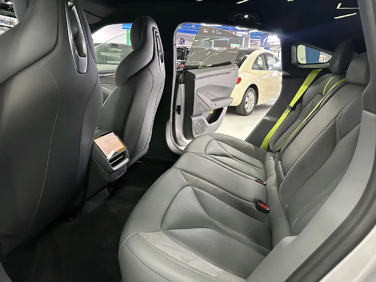 2025 Xpeng P7 BEV,autocango,china used car exporter,china ev exporter,chinese used car exporter,chinese used ev exporter