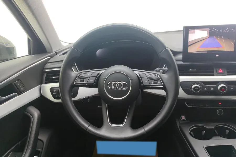 2022 Audi A4L 2.0T 190HP L4 7DCT,autocango,china used car exporter,china ev exporter,chinese used car exporter,chinese used ev exporter