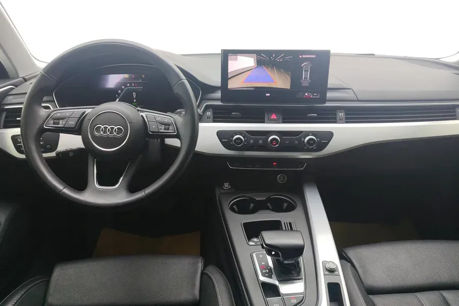 2022 Audi A4L 2.0T 190HP L4 7DCT,autocango,china used car exporter,china ev exporter,chinese used car exporter,chinese used ev exporter