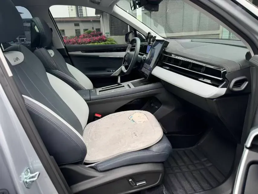 2023 Geely StarRay 1.5T 181HP L4 7DCT,autocango,china used car exporter,china ev exporter,chinese used car exporter,chinese used ev exporter