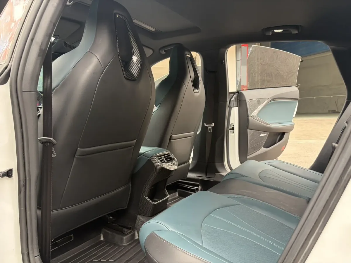 2023 MG 7 2.0T 261HP L4 9AT,autocango,china used car exporter,china ev exporter,chinese used car exporter,chinese used ev exporter