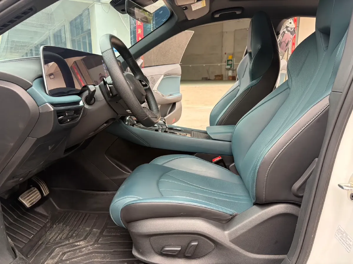 2023 MG 7 2.0T 261HP L4 9AT,autocango,china used car exporter,china ev exporter,chinese used car exporter,chinese used ev exporter