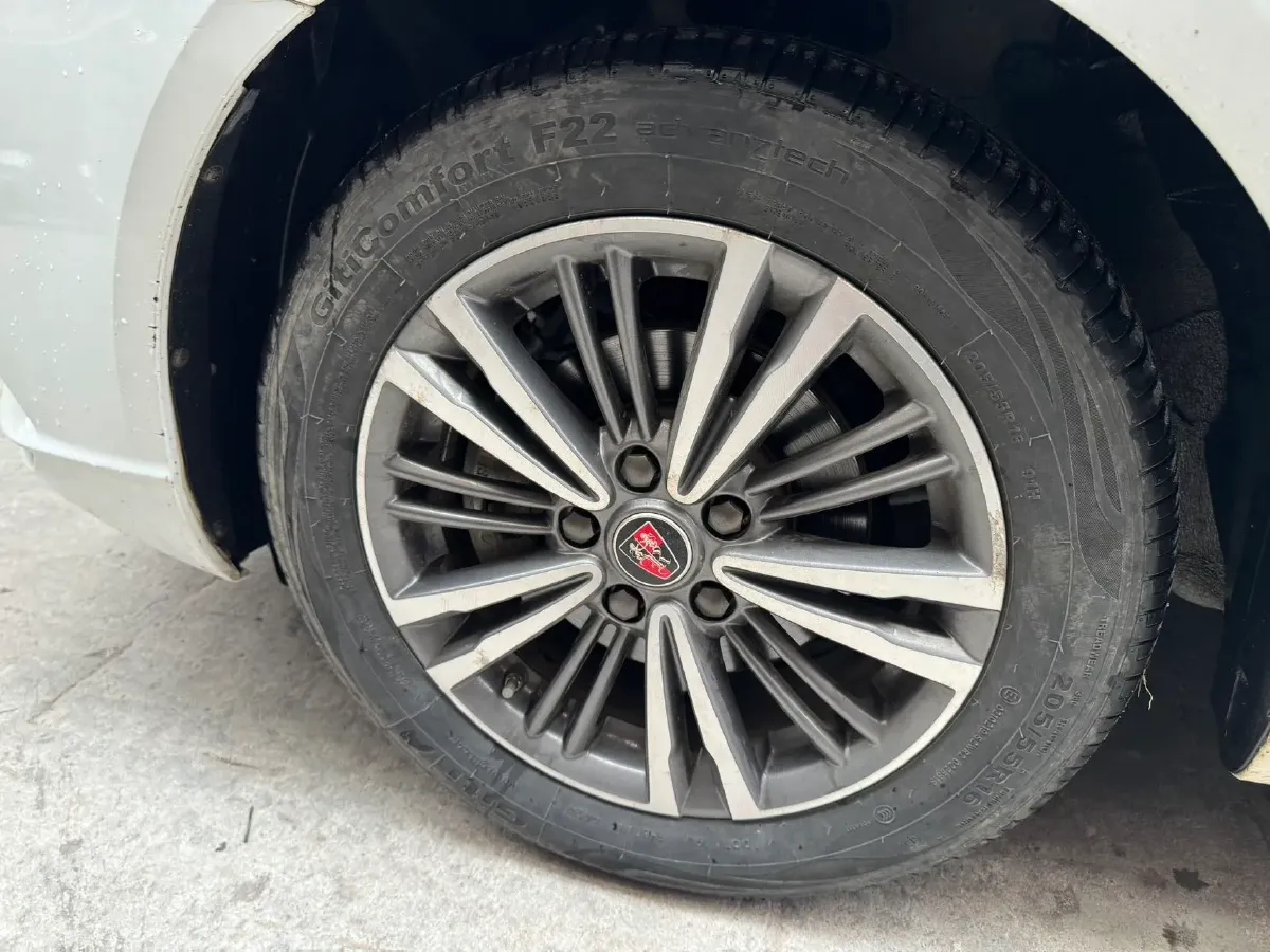 2019 Roewe i5 1.5L 120HP L4 CVT,autocango,china used car exporter,china ev exporter,chinese used car exporter,chinese used ev exporter