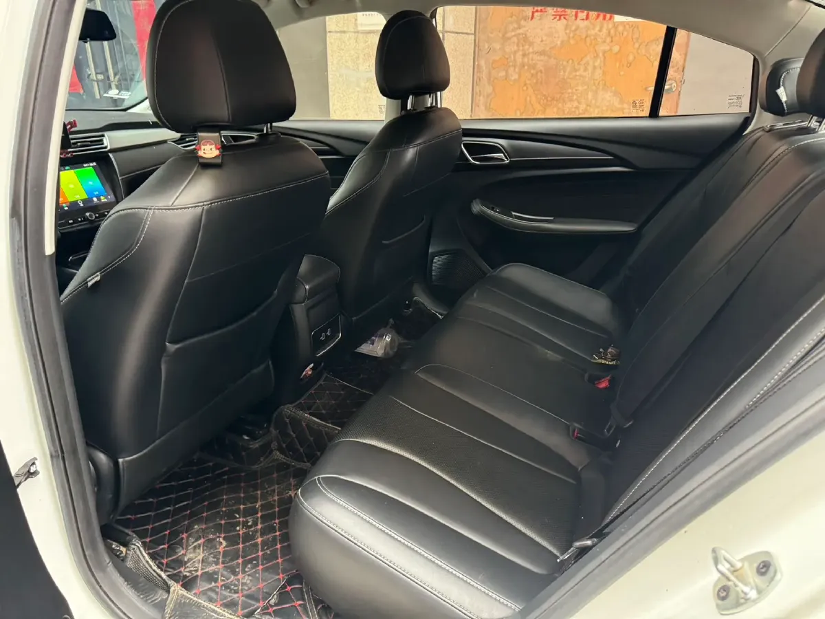 2019 Roewe i5 1.5L 120HP L4 CVT,autocango,china used car exporter,china ev exporter,chinese used car exporter,chinese used ev exporter