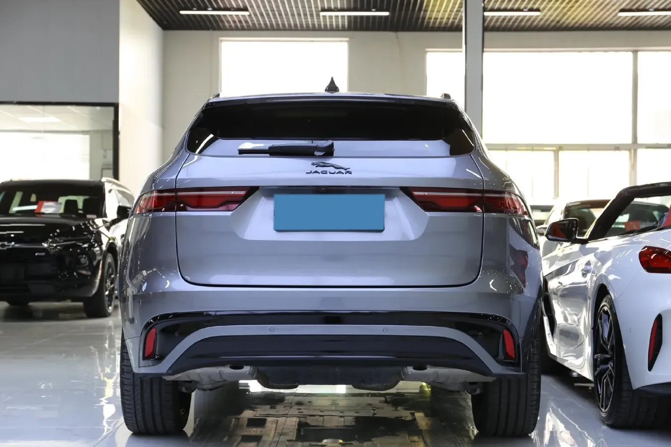 2024 Jaguar F-PACE 2.0T 250HP L4 8AT,autocango,china used car exporter,china ev exporter,chinese used car exporter,chinese used ev exporter