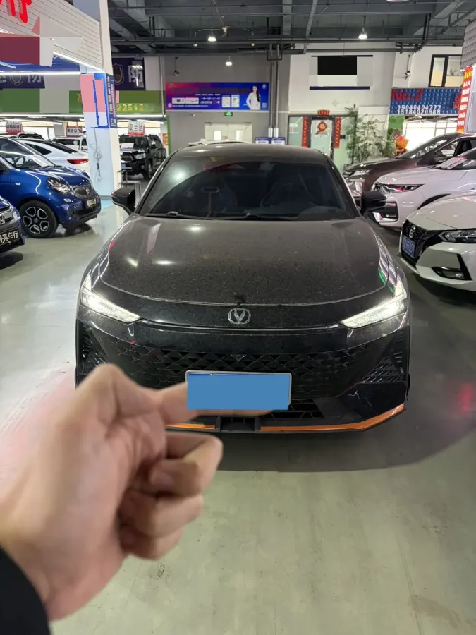 2024 ChangAn UNI-V 1.5T 188HP L4 7DCT,autocango,china used car exporter,china ev exporter,chinese used car exporter,chinese used ev exporter