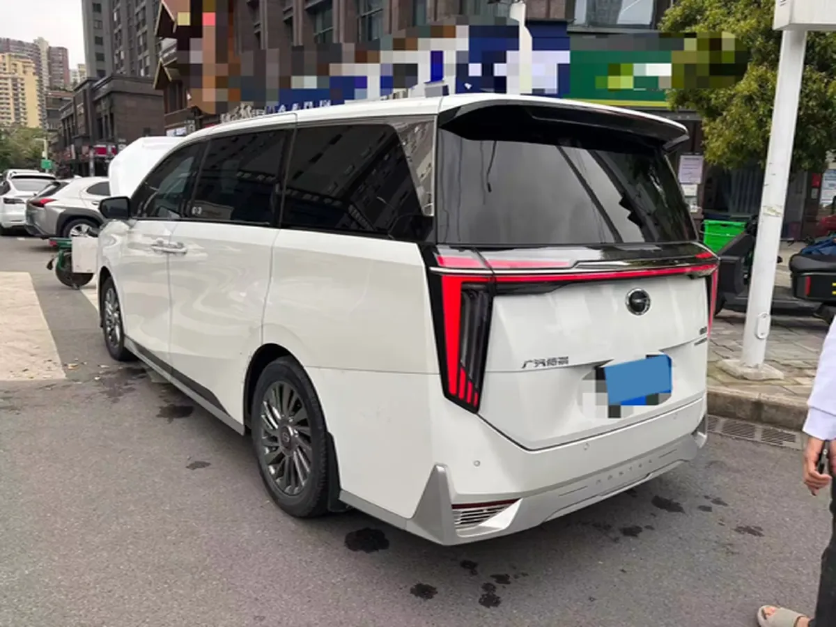 2023 GAC Trumpchi M8 2.0T 190HP L4 E-CVT Hybrid,autocango,china used car exporter,china ev exporter,chinese used car exporter,chinese used ev exporter