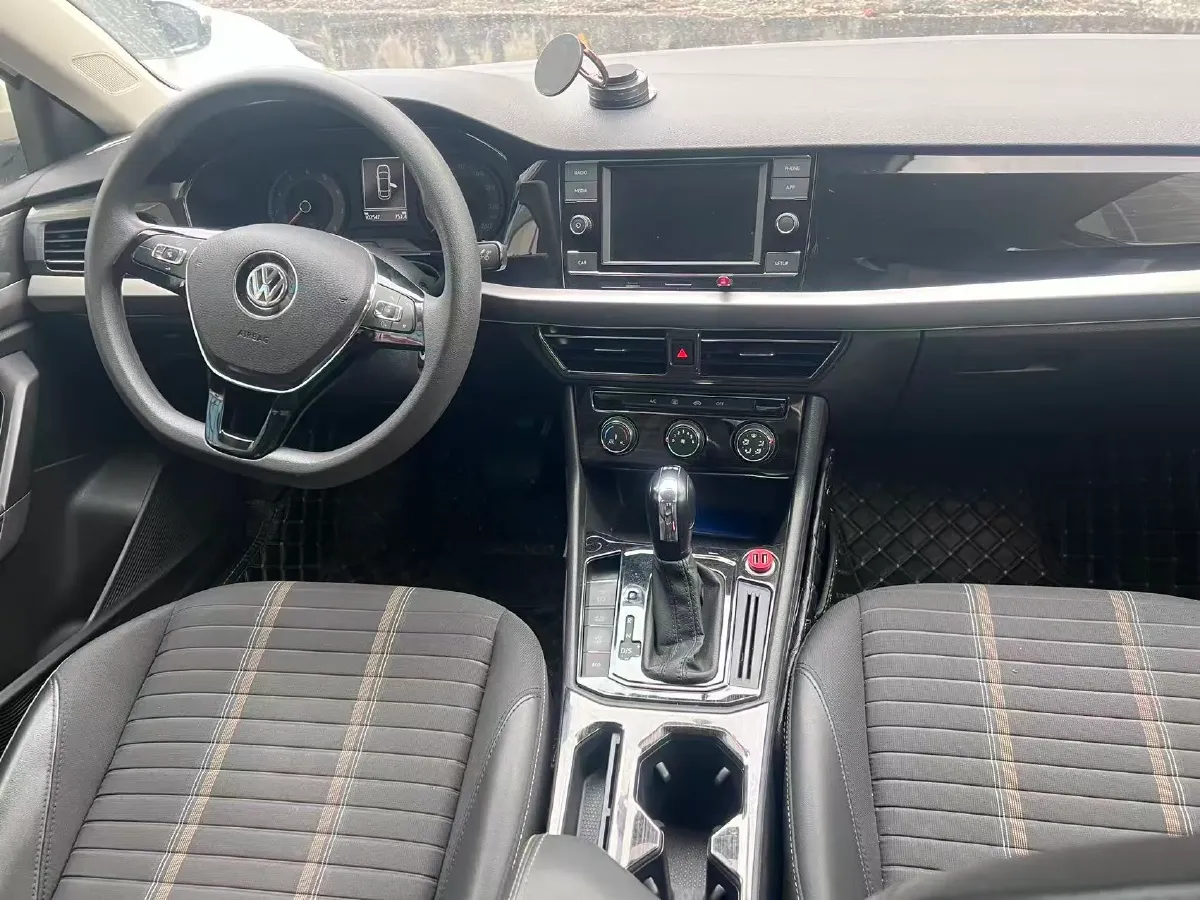 2018 Skoda Karoq 1.4T 150HP L4 7DCT,autocango,china used car exporter,china ev exporter,chinese used car exporter,chinese used ev exporter