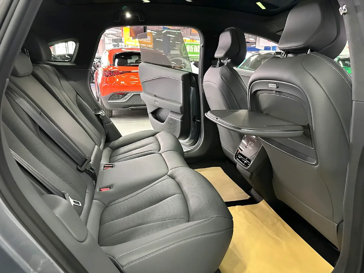 2024 Xpeng P7+ BEV 60.7KWH,autocango,china used car exporter,china ev exporter,chinese used car exporter,chinese used ev exporter