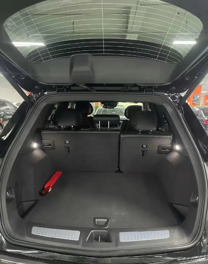 2024 Cadillac XT5 2.0T 237HP L4 9AT,autocango,china used car exporter,china ev exporter,chinese used car exporter,chinese used ev exporter