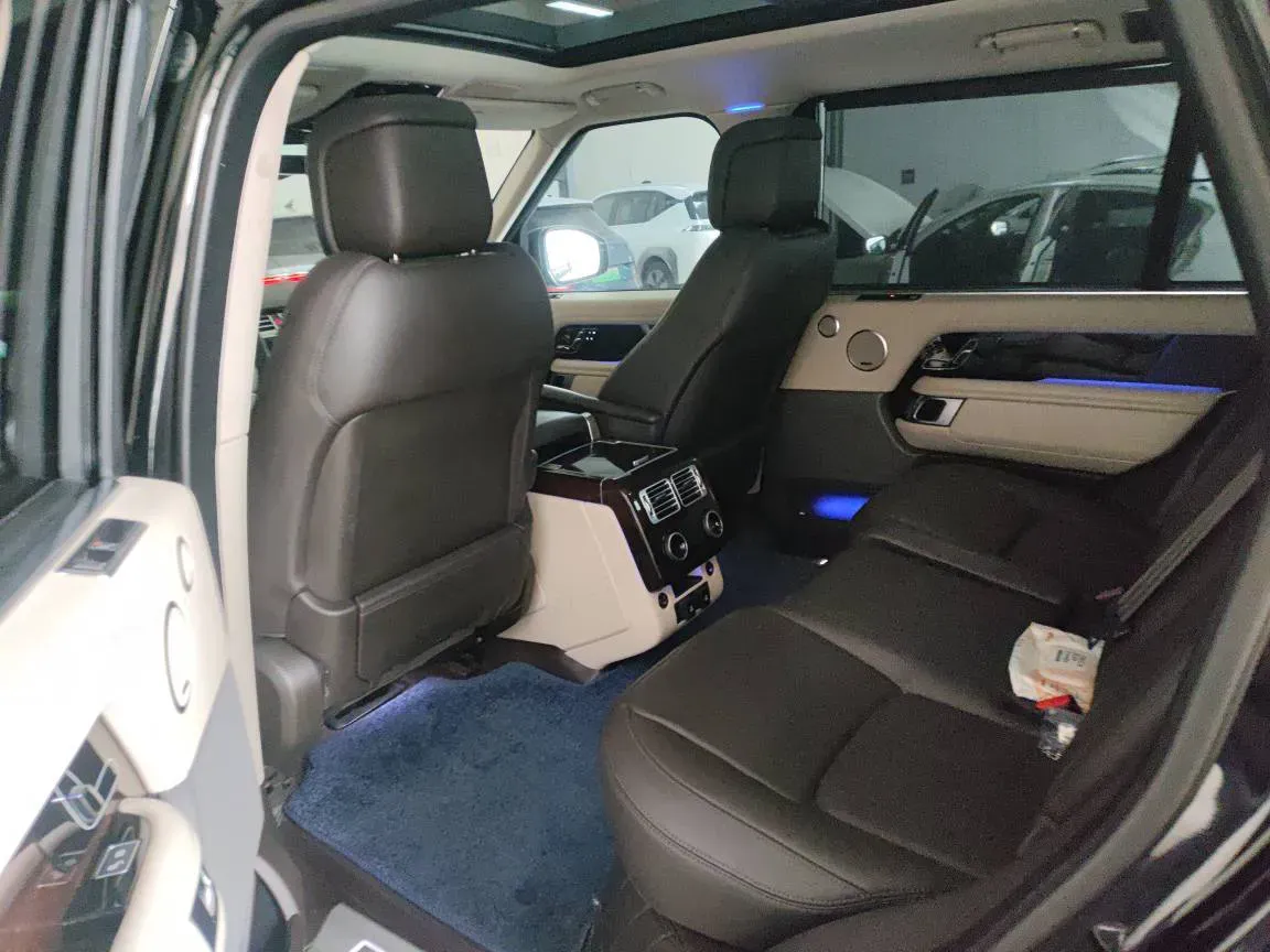2020 Land Rover Range Rover 3.0T 400HP L6 8AT,autocango,china used car exporter,china ev exporter,chinese used car exporter,chinese used ev exporter
