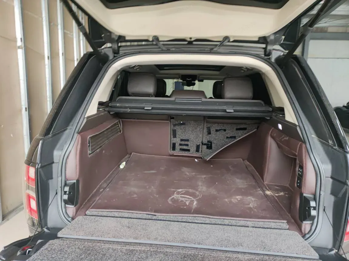 2020 Land Rover Range Rover 3.0T 400HP L6 8AT,autocango,china used car exporter,china ev exporter,chinese used car exporter,chinese used ev exporter