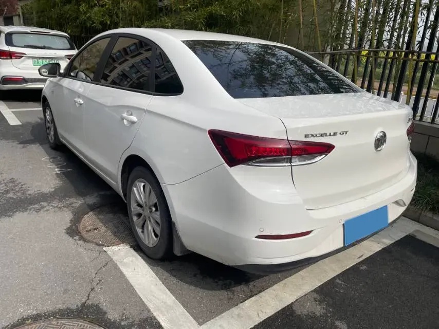 2021 Buick Excelle 1.5L 113HP L4 6AT,autocango,china used car exporter,china ev exporter,chinese used car exporter,chinese used ev exporter