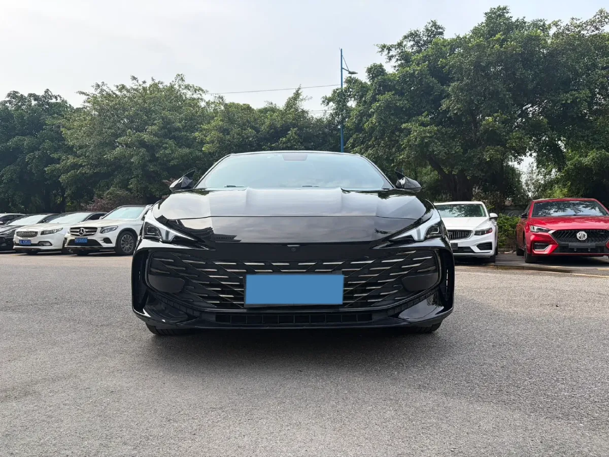 2023 MG 7 1.5T 188HP L4 7DCT,autocango,china used car exporter,china ev exporter,chinese used car exporter,chinese used ev exporter