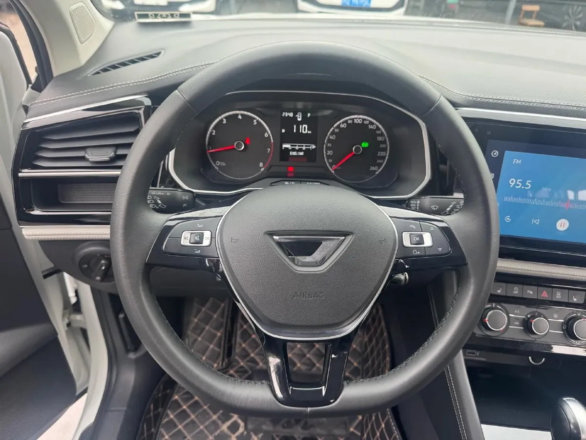 2022 Jetta VS5 1.4T 150HP L4 6AT,autocango,china used car exporter,china ev exporter,chinese used car exporter,chinese used ev exporter