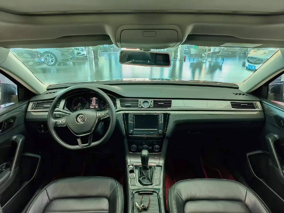 2017 Volkswagen Passat 1.8T 180HP L4 7DCT,autocango,china used car exporter,china ev exporter,chinese used car exporter,chinese used ev exporter