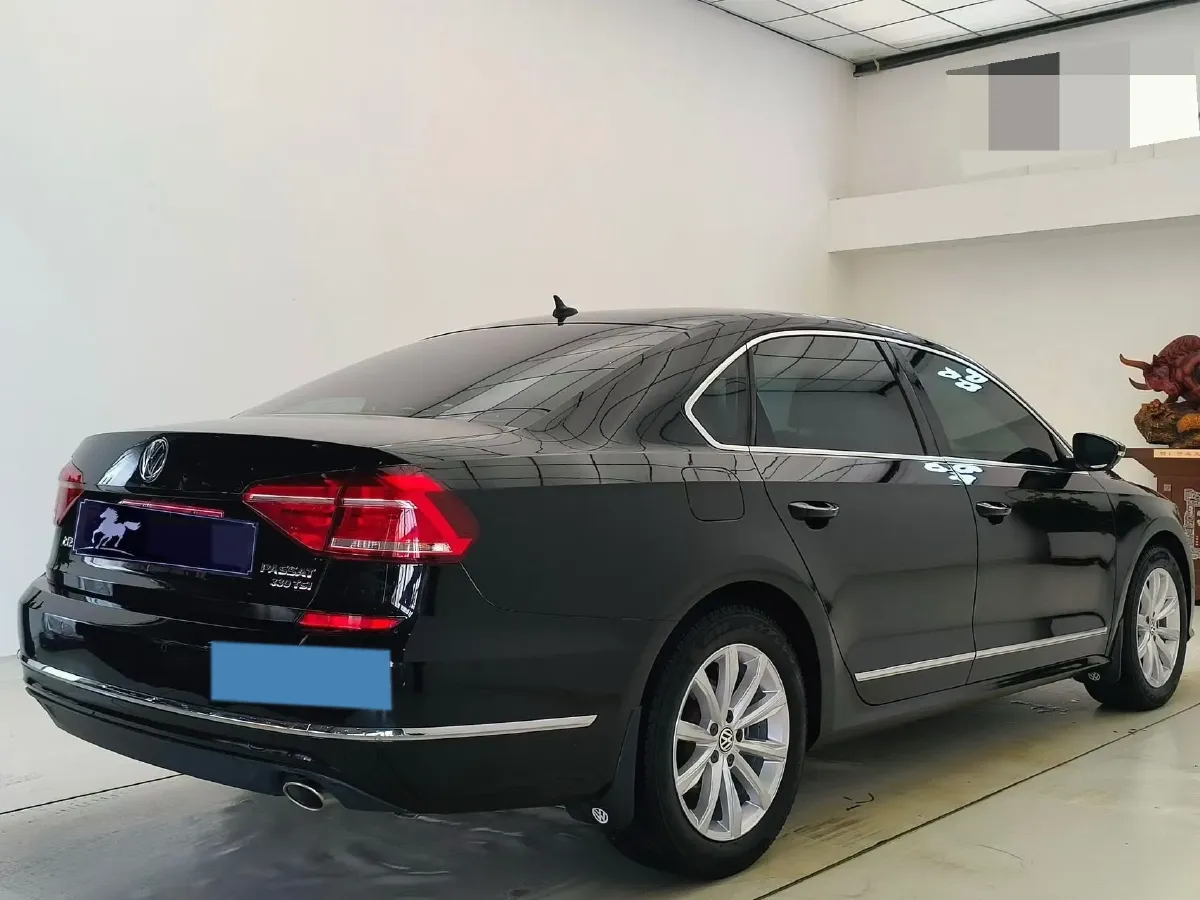 2017 Volkswagen Passat 1.8T 180HP L4 7DCT,autocango,china used car exporter,china ev exporter,chinese used car exporter,chinese used ev exporter