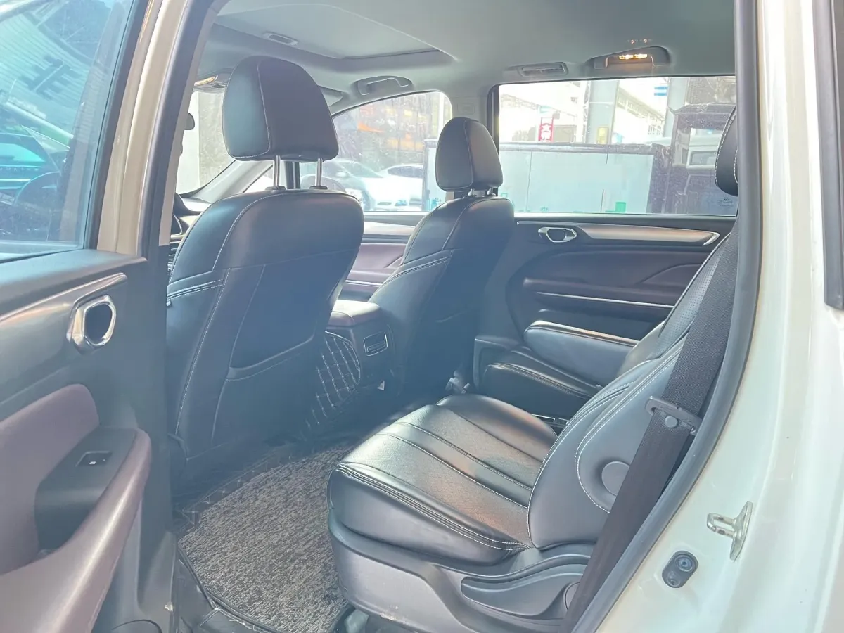 2021 GAC Trumpchi M6 1.5T 169HP L4 7DCT,autocango,china used car exporter,china ev exporter,chinese used car exporter,chinese used ev exporter