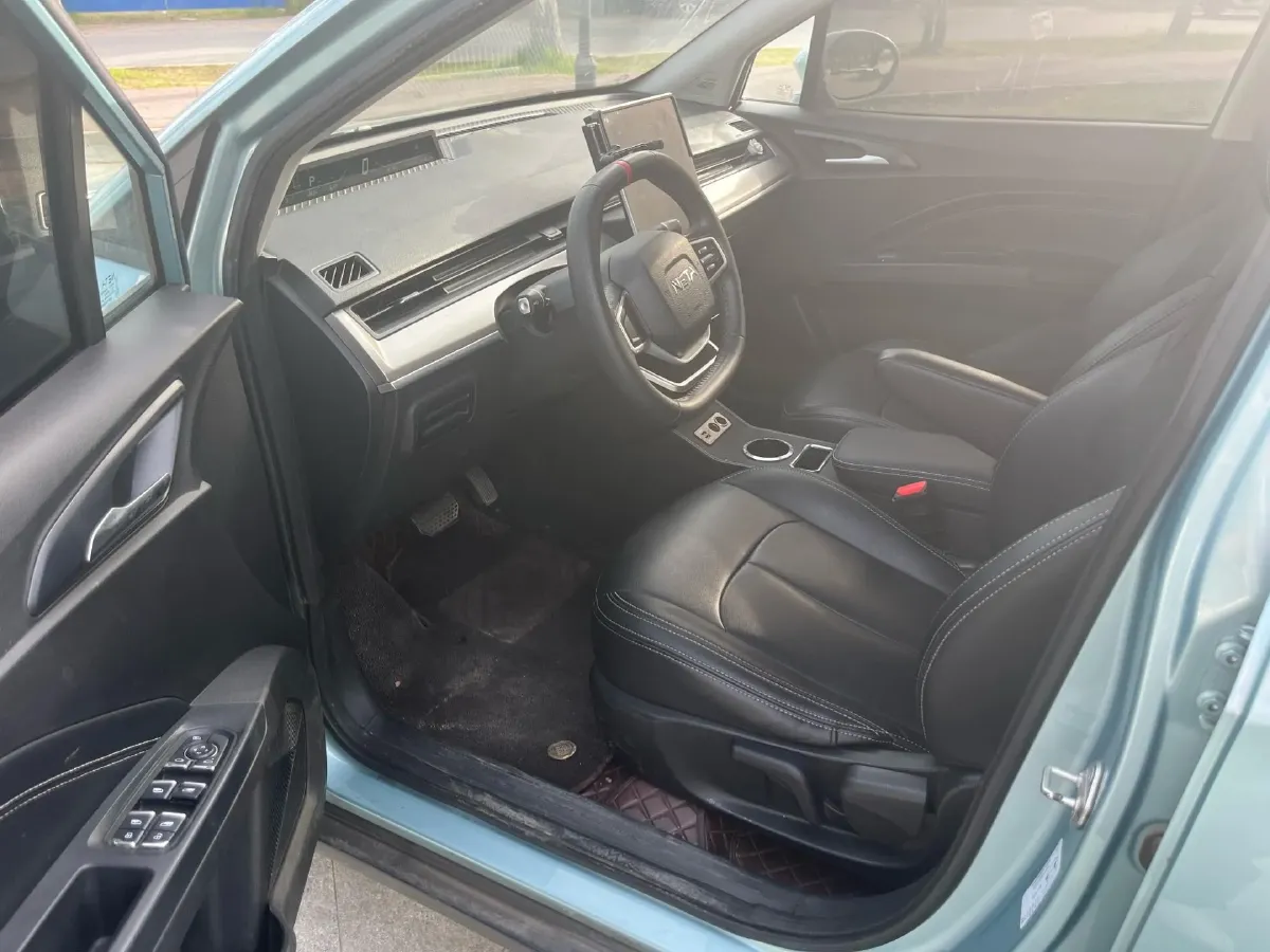 2022 Leapmotor T03 BEV 41KWH,autocango,china used car exporter,china ev exporter,chinese used car exporter,chinese used ev exporter