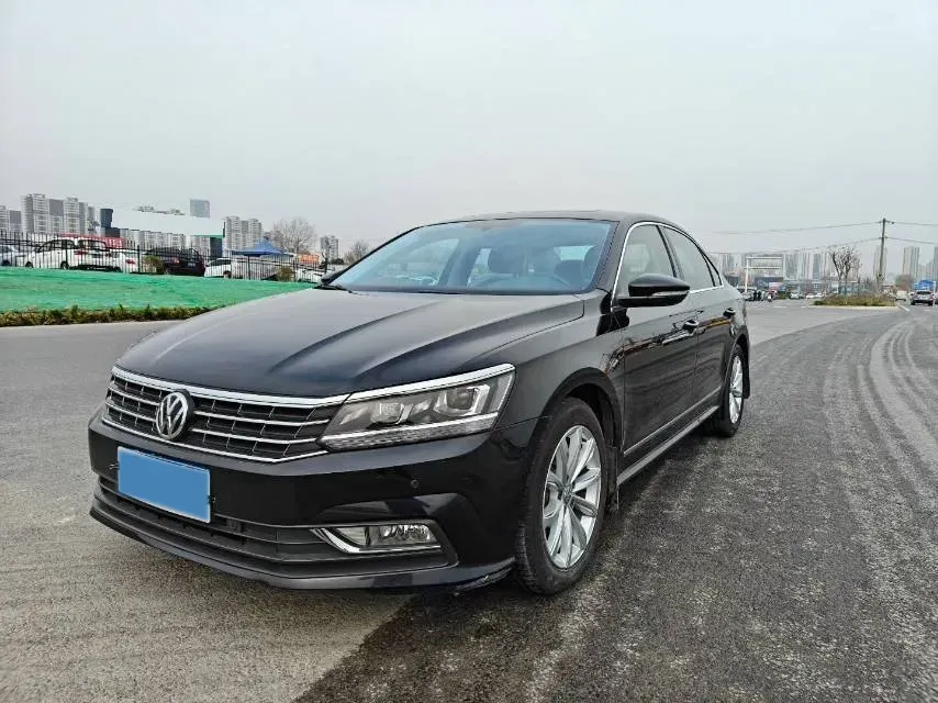 2017 Volkswagen Passat 1.8T 180HP L4 7DCT,autocango,china used car exporter,china ev exporter,chinese used car exporter,chinese used ev exporter