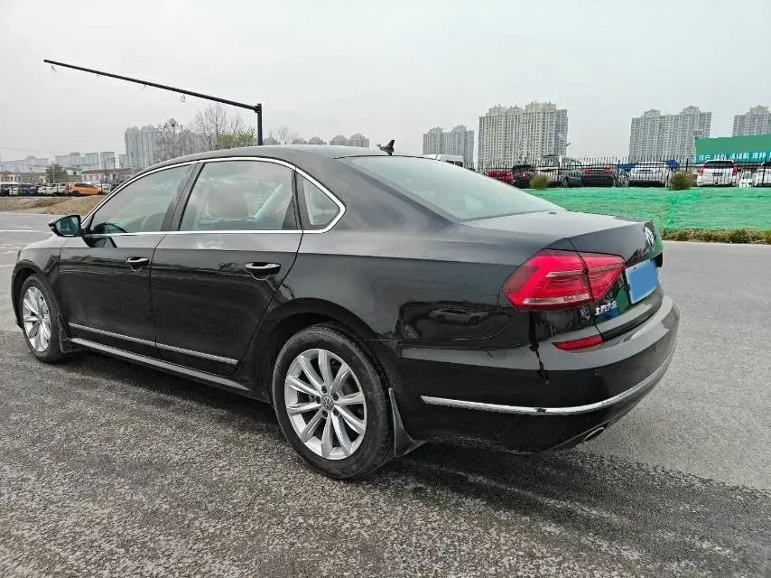 2017 Volkswagen Passat 1.8T 180HP L4 7DCT,autocango,china used car exporter,china ev exporter,chinese used car exporter,chinese used ev exporter