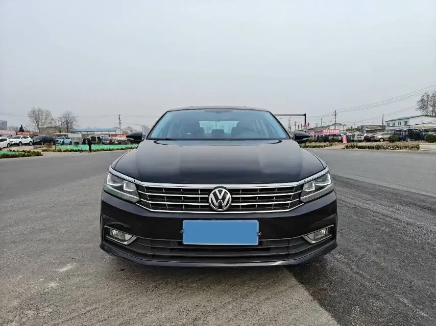 2017 Volkswagen Passat 1.8T 180HP L4 7DCT,autocango,china used car exporter,china ev exporter,chinese used car exporter,chinese used ev exporter