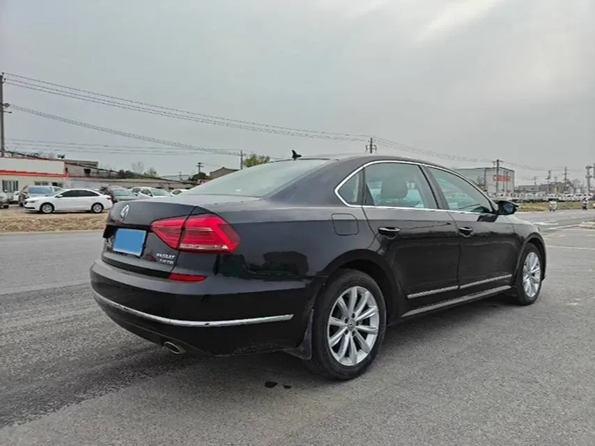 2017 Volkswagen Passat 1.8T 180HP L4 7DCT,autocango,china used car exporter,china ev exporter,chinese used car exporter,chinese used ev exporter