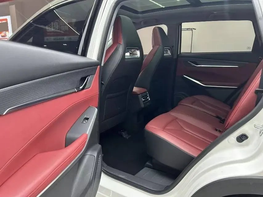 2022 ChangAn CS75 Plus 1.5T 188HP L4 8AT,autocango,china used car exporter,china ev exporter,chinese used car exporter,chinese used ev exporter