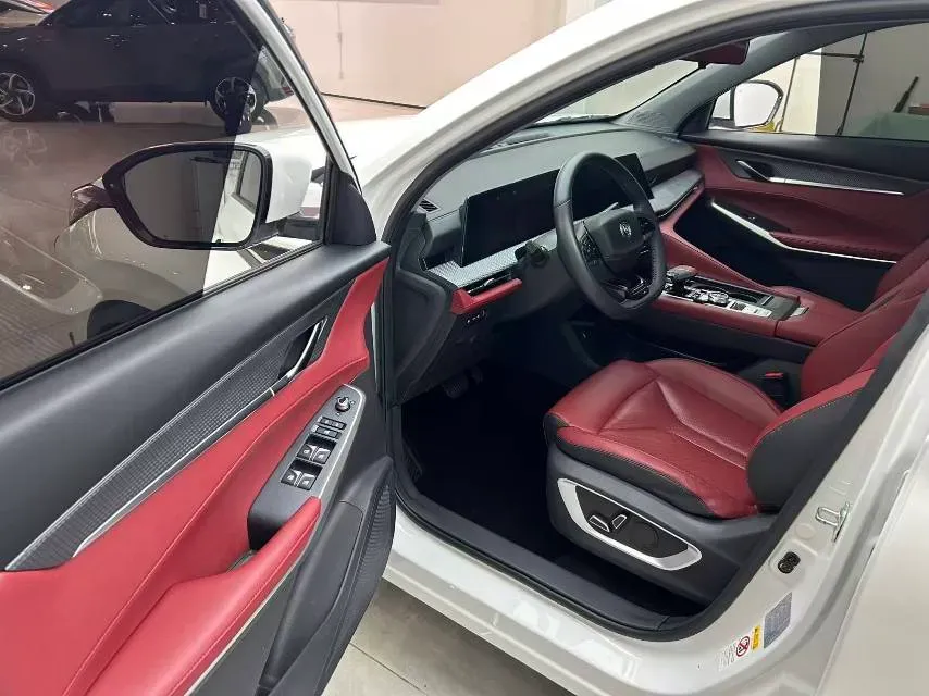 2022 ChangAn CS75 Plus 1.5T 188HP L4 8AT,autocango,china used car exporter,china ev exporter,chinese used car exporter,chinese used ev exporter